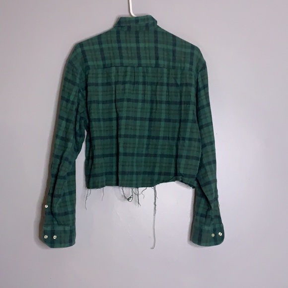 Nasty Gal Van Graaf Green Plaid Cropped Long Sleeve button down raw hem top - Picture 3 of 6